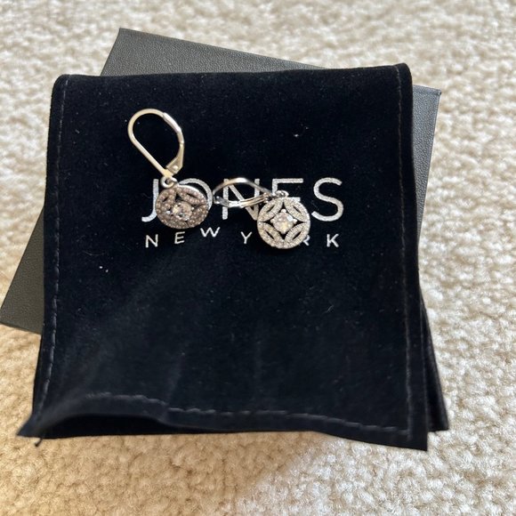 JNY Olivia Earrings - Picture 4 of 5